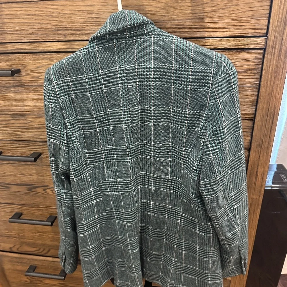 Jacket - Picture 2 of 3